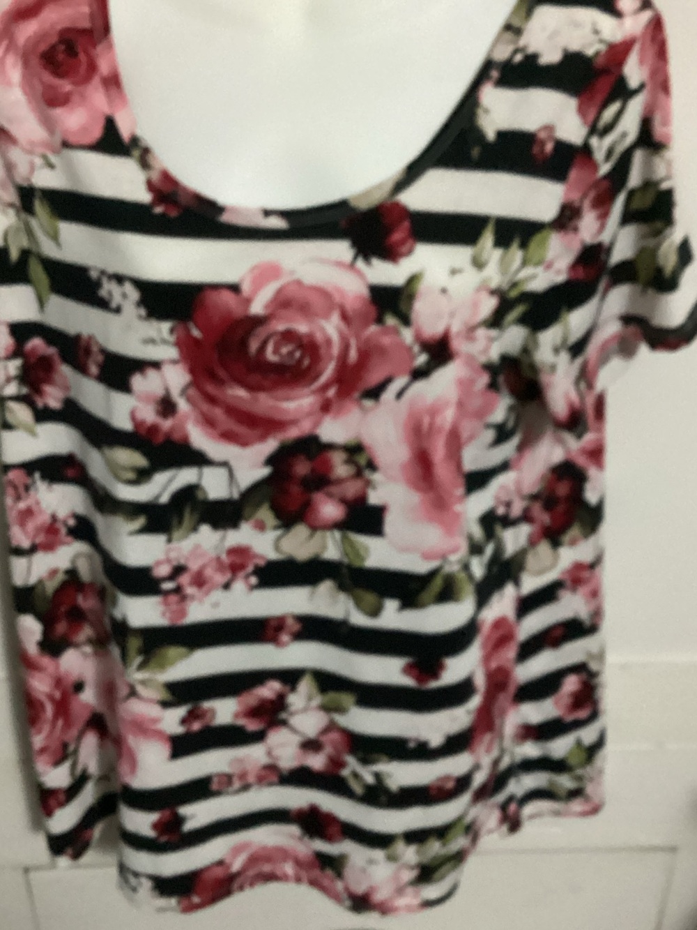 Floral Striped Scoop Neck Women’s Top - Pink/Black
